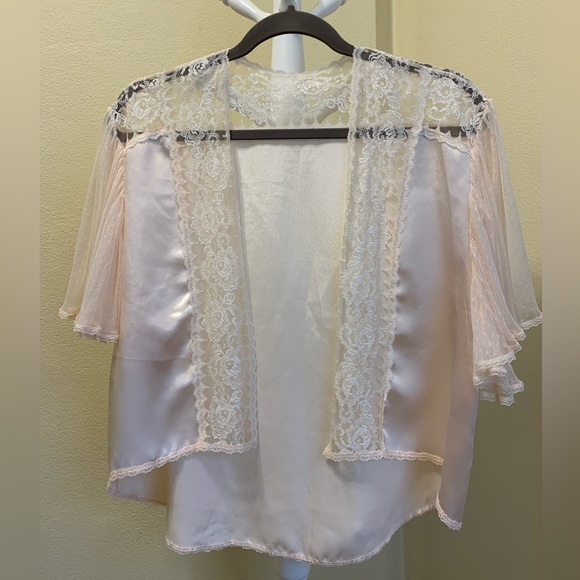 🩷 Vntg pale pink bed jacket - Picture 1 of 12